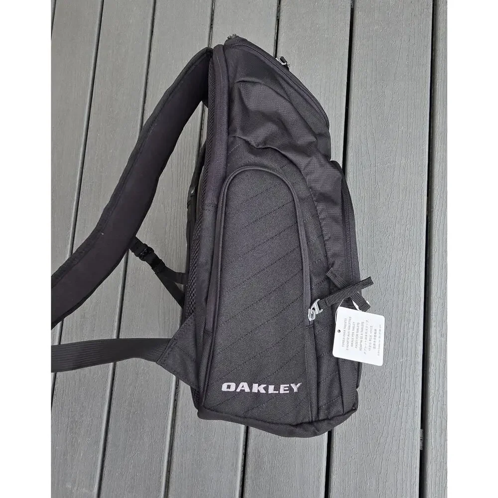 NEW Oakley 30L Status Back Pack School Travel Office +17